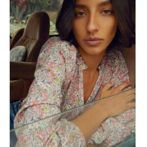 NEW Nation LTD 100% Pima Cotton Claudine Yoked Tee in Superbloom Floral medium